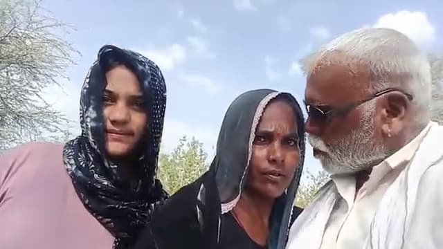 Indian Mature Two Aunty Outdoor Enjoying With Old Man