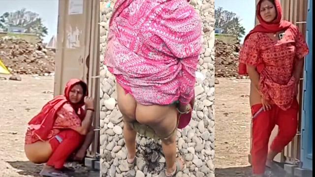 Bhabhi Saree Pissing Pussy Sexy Ass Hidden Recorded
