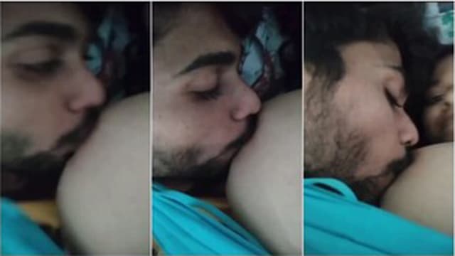 Tamil Young Wife Boobs Showing & Sucking Video 2026